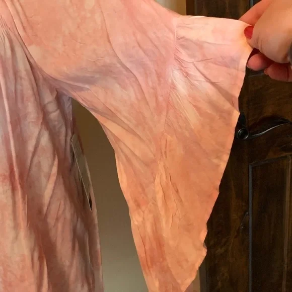 LAST ONE! Fun pink plus top-New! - Picture 4 of 4